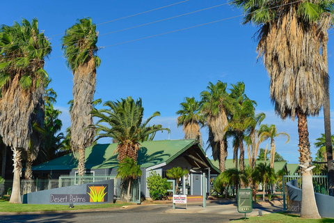 Desert Palms Alice Springs - New Castle Holiday 1
