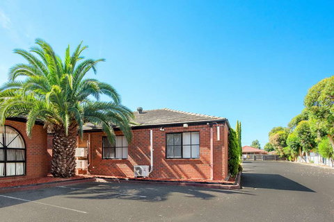 Comfort Inn Dandenong - New Castle Holiday 1