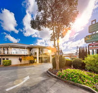 Quality Hotel Melbourne Airport - New Castle Holiday