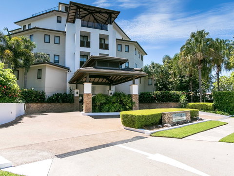 Grand Mercure Allegra Hervey Bay - New Castle Holiday 1