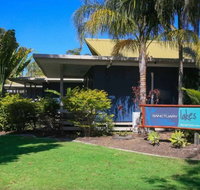 Sanctuary Lakes Fauna Retreat - New Castle Holiday