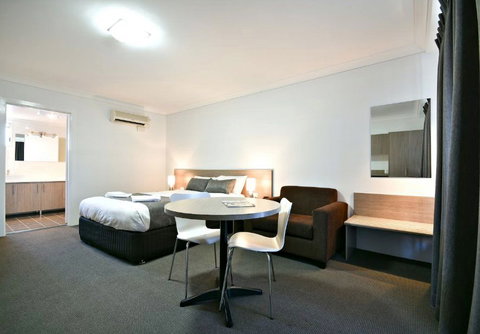 The Aberdeen Motel - New Castle Holiday 0