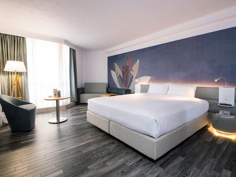 Novotel Surfers Paradise - New Castle Holiday 2