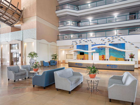 Mantra Crown Towers Surfers Paradise - New Castle Holiday 1