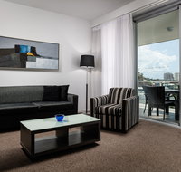 Direct Hotels - Kensington at Central - New Castle Holiday