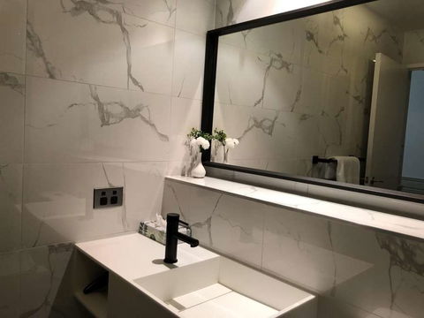 Melbourne Kew Central Apartment Hotel - New Castle Holiday 1