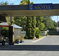 Nicholas Royal Motel - New Castle Holiday