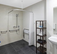 Meriton Serviced Apartments North Sydney - New Castle Holiday