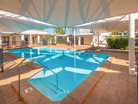 Ibis Styles Karratha - New Castle Holiday 9