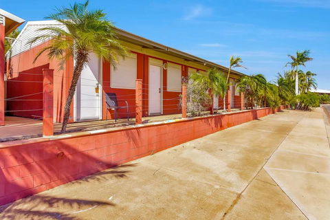 Econo Lodge Karratha - New Castle Holiday 5