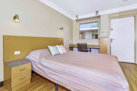 Econo Lodge Karratha - New Castle Holiday 10