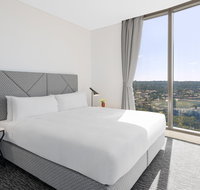 Meriton Suites George St - New Castle Holiday