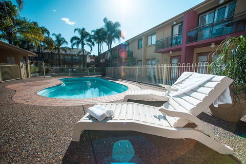 Ramada Hotel & Suites Sydney Cabramatta - New Castle Holiday 9