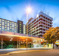 H on Smith Hotel - New Castle Holiday