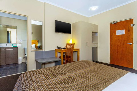 Quality Hotel Darwin Airport - New Castle Holiday 8