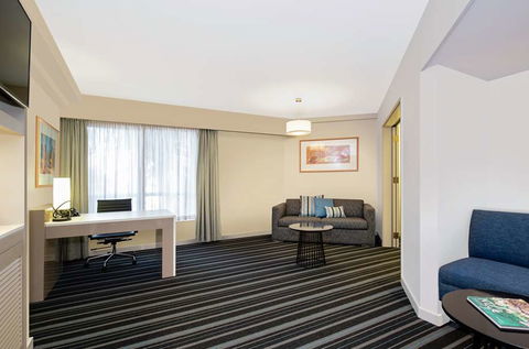 DoubleTree By Hilton Esplanade Darwin - New Castle Holiday 5