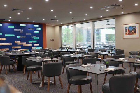 DoubleTree By Hilton Esplanade Darwin - New Castle Holiday 12