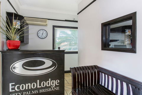 Econo Lodge City Palms Brisbane - New Castle Holiday 1