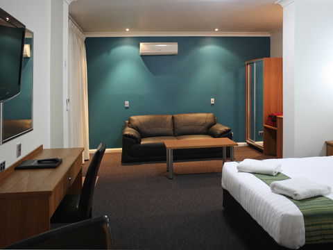 Ibis Styles Broken Hill - New Castle Holiday 0