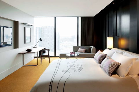Crown Metropol Melbourne - New Castle Holiday 2