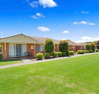 Comfort Inn  Suites King Avenue - New Castle Holiday