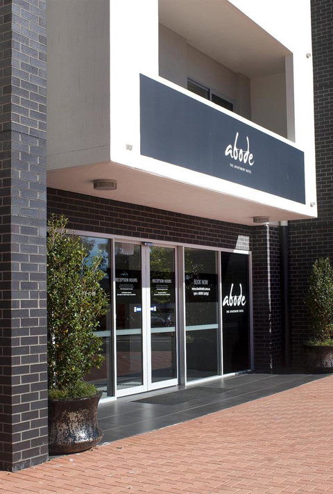 Abode Tuggeranong - New Castle Holiday 0