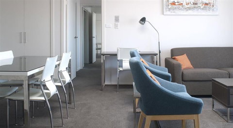 Abode Tuggeranong - New Castle Holiday 2