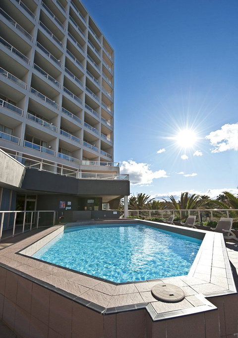 Rydges Cronulla Beach - New Castle Holiday 2