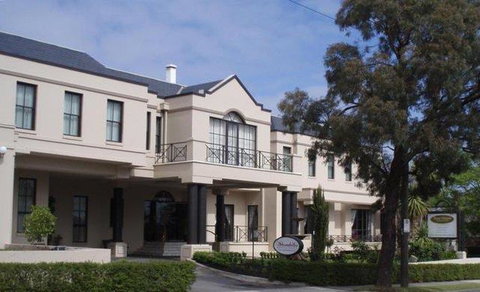 Beau Monde International - New Castle Holiday 1