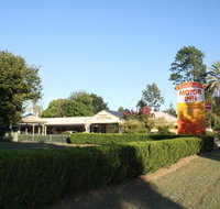 Gayndah Colonial Motor Inn - New Castle Holiday