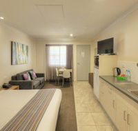 Roma Central Motel - New Castle Holiday