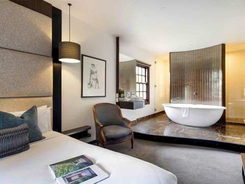 Peppers Mineral Springs - New Castle Holiday 1