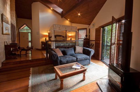 Escarpment Retreat - New Castle Holiday 2