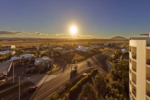 Ramada Hotel & Conf Ctr Marcoola Beach - New Castle Holiday 1