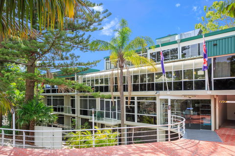 Metro Mirage Hotel Newport - New Castle Holiday 2