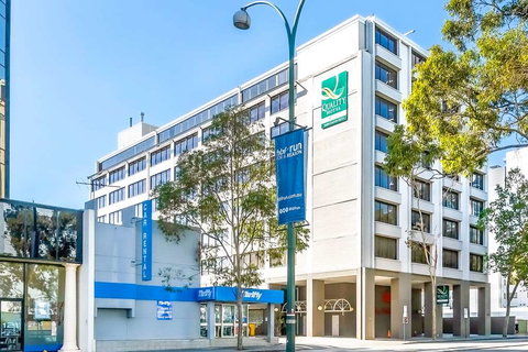 Quality Hotel Ambassador Perth - New Castle Holiday 0