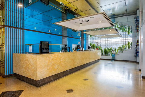 Quality Hotel Ambassador Perth - New Castle Holiday 1