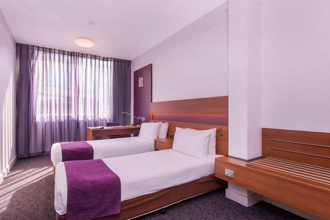 Quality Hotel Ambassador Perth - New Castle Holiday 3