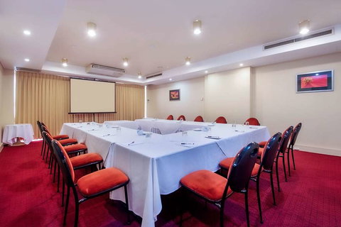 Quality Hotel Ambassador Perth - New Castle Holiday 8