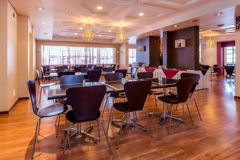 Quality Hotel Ambassador Perth - New Castle Holiday 9