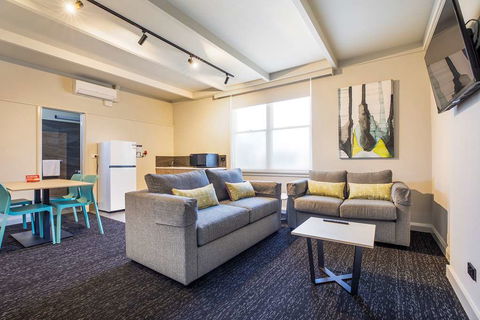 Sandbelt Club Hotel - New Castle Holiday 3