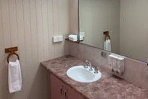 Outback Motel - New Castle Holiday 5