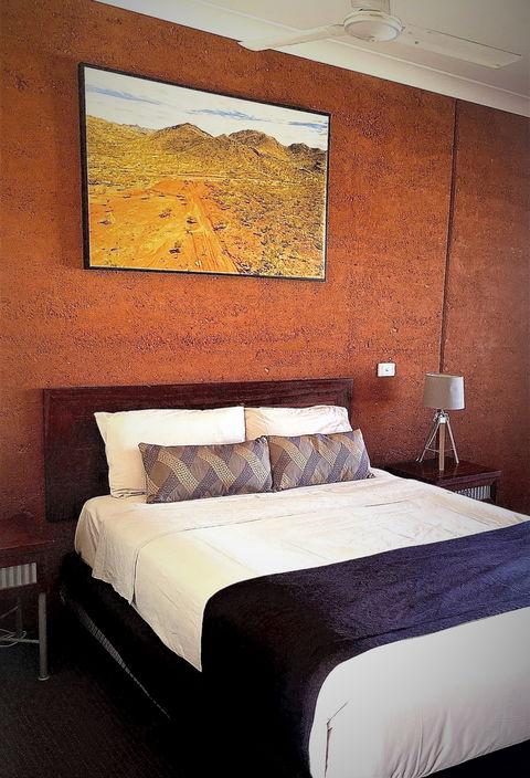 Gidgee Inn - New Castle Holiday 1