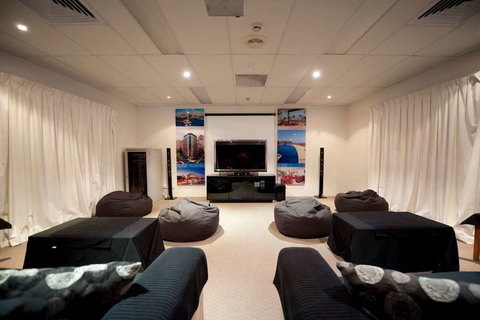 Ramada Resort Golden Beach - New Castle Holiday 3