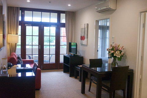 Quest Canberra - New Castle Holiday 6