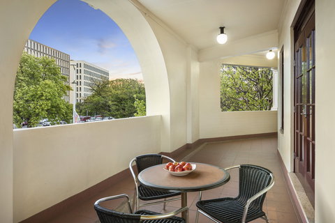 Quest Canberra - New Castle Holiday 7