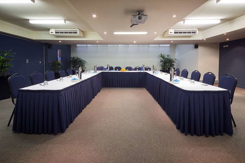 Canberra Parklands Central - New Castle Holiday 2