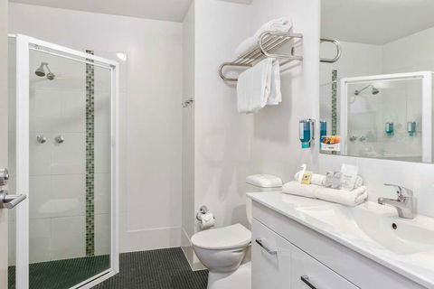 Quality Hotel Dickson - New Castle Holiday 3