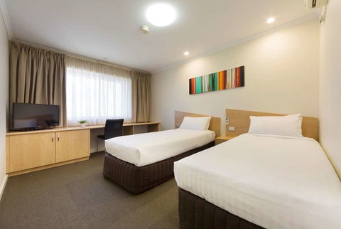 Ramada Encore by Wyndham Belconnen - New Castle Holiday 1