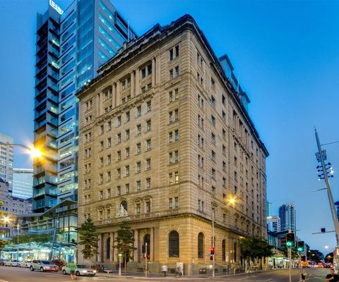 MacArthur Chambers - New Castle Holiday 0
